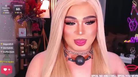 Snapshot of eroticfowler69 chatting on 01.22.25 Anastasia online show from 01.22.25