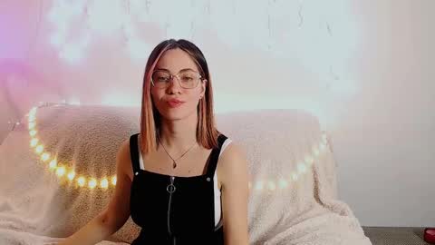 LylaXXX online show from 01.31.25