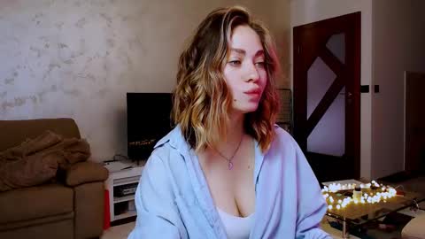 LylaXXX online show from 03.01.25