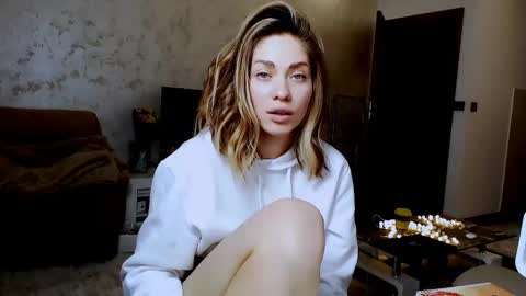 LylaXXX online show from 03.10.25