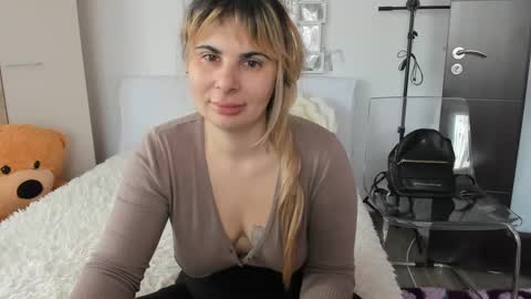 Snapshot of eroticsensualkitty4u chatting on 02.07.25 eroticsensualkitty4u online show from 02.07.25