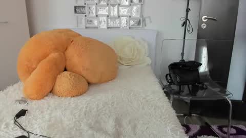 Snapshot of eroticsensualkitty4u chatting on 02.26.25 eroticsensualkitty4u online show from 02.26.25