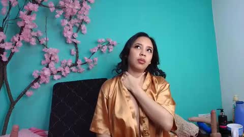 Snapshot of esmerald_1111 chatting on 11.18.25 Esmeralda online show from 11.18.25