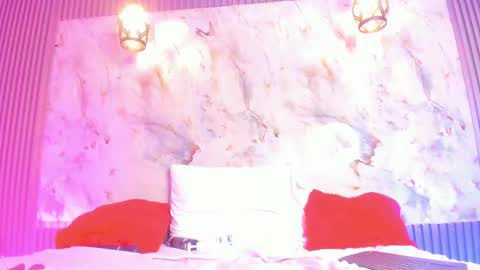 Snapshot of esmeralda_duarte chatting on 12.19.24 esmeralda online show from 12.19.24