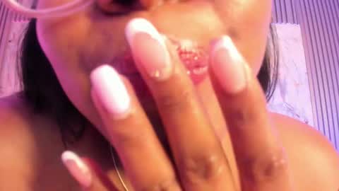 Snapshot of esmeralda_duarte chatting on 02.03.25 esmeralda online show from 02.03.25