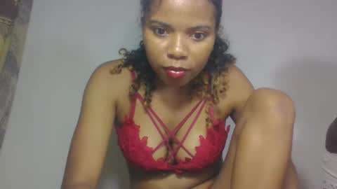 Snapshot of esmeraldae chatting on 10.26.25 esmeraldae online show from 10.26.25