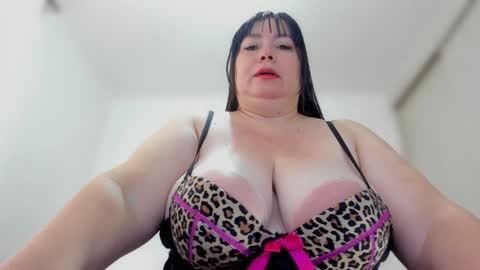 Snapshot of esmeraldo_mfc chatting on 12.19.24 Esmeralda online show from 12.19.24