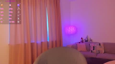 Snapshot of esmimilf chatting on 12.31.24 Esmi online show from 12.31.24