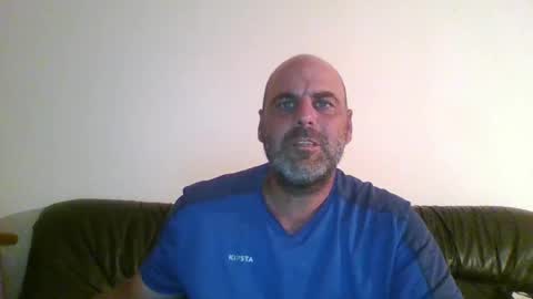 Snapshot of espartano2025 chatting on 10.10.25 espartano2025 online show from 10.10.25