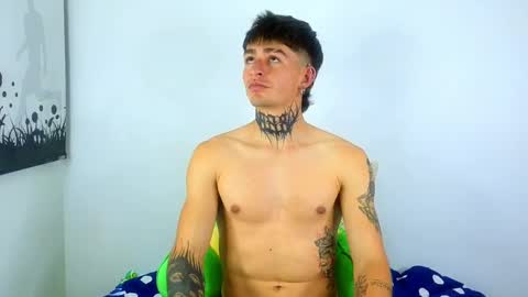 Snapshot of estebanchar_ chatting on 03.01.25 Esteban independent model online show from 03.01.25