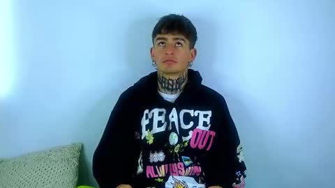 Snapshot of estebanchar_ chatting on 03.12.25 Esteban independent model online show from 03.12.25
