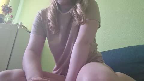 Snapshot of estrellawalters chatting on 03.07.25 estrellawalters online show from 03.07.25