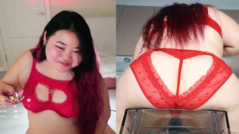 Snapshot of etel_fun chatting on 12.25.24 Etel online show from 12.25.24