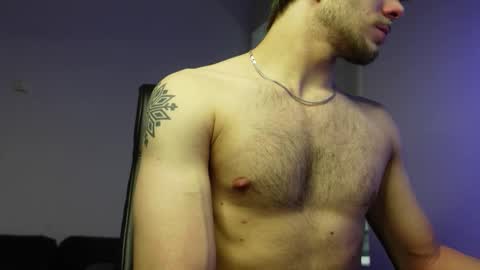 Snapshot of ethan_fyre1 chatting on 10.05.25 Ethan online show from 10.05.25