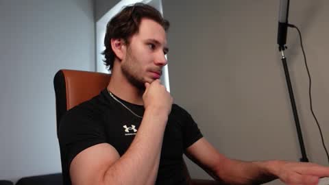 Snapshot of ethan_fyre1 chatting on 10.17.25 Ethan online show from 10.17.25