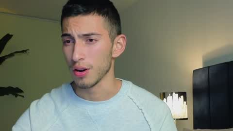 Snapshot of ethan_skiny_ chatting on 12.21.24 Joan online show from 12.21.24