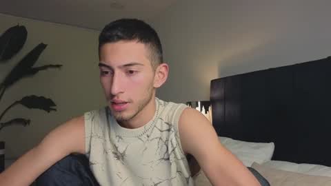 Snapshot of ethan_skiny_ chatting on 01.17.25 Joan online show from 01.17.25