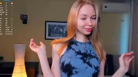 Snapshot of eugeniabrainard chatting on 03.07.25 Kira and Kamila online show from 03.07.25