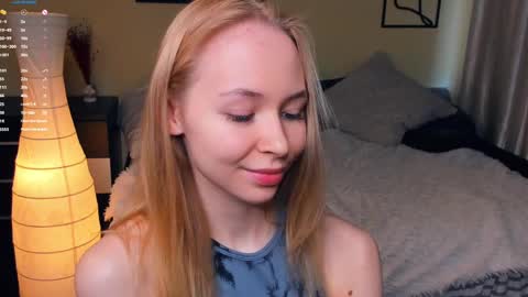 Snapshot of eugeniabrainard chatting on 03.12.25 Kira and Kamila online show from 03.12.25