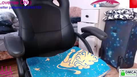 Snapshot of eva_blond_hot chatting on 02.24.25 Eva online show from 02.24.25