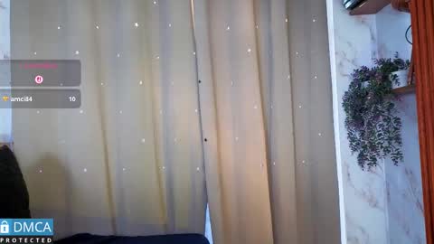 Snapshot of eva_delight_ chatting on 10.04.25 eva delight online show from 10.04.25