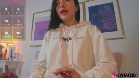 Snapshot of eva_depp chatting on 10.01.25 Evaa Depp online show from 10.01.25