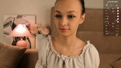 Snapshot of eva_doncray chatting on 02.06.25 Eva online show from 02.06.25