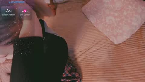 Snapshot of eva_gloss chatting on 03.06.25 Eva online show from 03.06.25