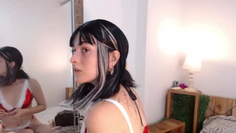 Snapshot of eva_halsey chatting on 12.06.24 E V A online show from 12.06.24