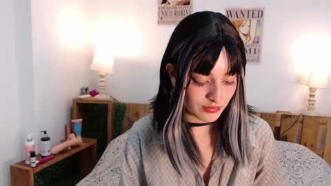 Snapshot of eva_halsey chatting on 12.07.24 E V A online show from 12.07.24