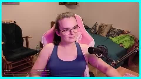Snapshot of eva_katt chatting on 10.17.25 Gamer Katt online show from 10.17.25
