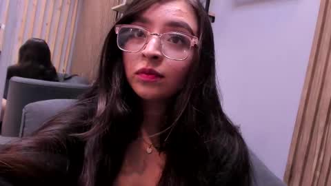 Snapshot of eva_macalliter chatting on 10.25.25 Angelinne online show from 10.25.25