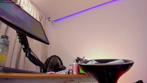 Snapshot of eva_rain chatting on 01.11.25 Eva online show from 01.11.25