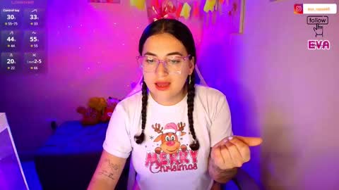 Snapshot of eva_rosse69 chatting on 11.23.25 Eva online show from 11.23.25