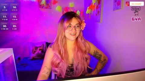 Snapshot of eva_rosse69 chatting on 11.24.25 Eva online show from 11.24.25