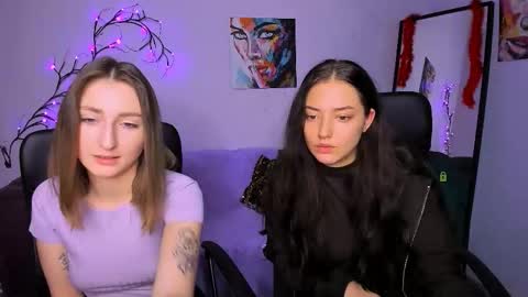 Snapshot of eva_smiith_ chatting on 11.19.25 Eva online show from 11.19.25