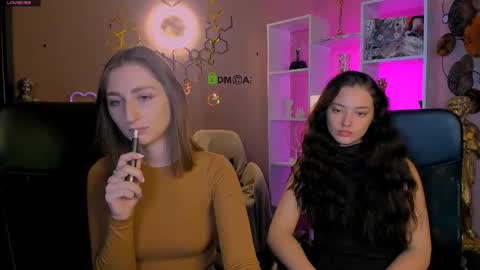 Snapshot of eva_smiith_ chatting on 11.26.25 Eva online show from 11.26.25