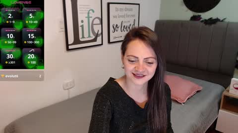 Snapshot of eva_villa chatting on 12.17.24 Eva online show from 12.17.24