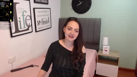 Snapshot of eva_villa chatting on 12.24.24 Eva online show from 12.24.24
