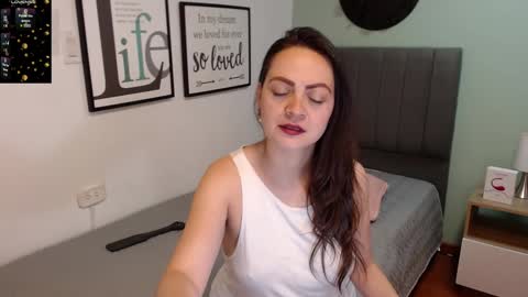 Snapshot of eva_villa chatting on 01.11.25 Eva online show from 01.11.25