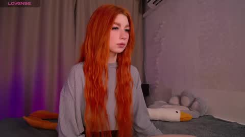 Snapshot of evaa_moonn_ chatting on 12.17.24 Eva online show from 12.17.24