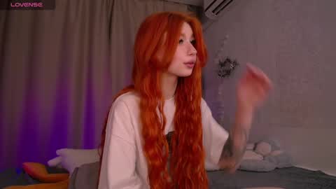 Snapshot of evaa_moonn_ chatting on 02.13.25 Eva online show from 02.13.25