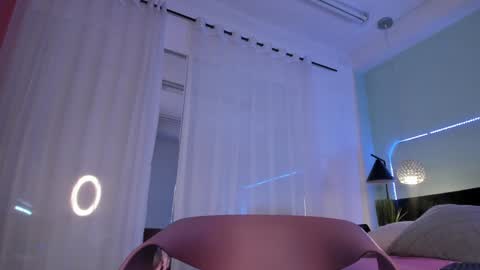 Snapshot of evaa_stevens chatting on 02.05.25 julieth online show from 02.05.25