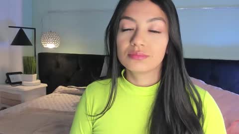 Snapshot of evaa_stevens chatting on 03.10.25 julieth online show from 03.10.25
