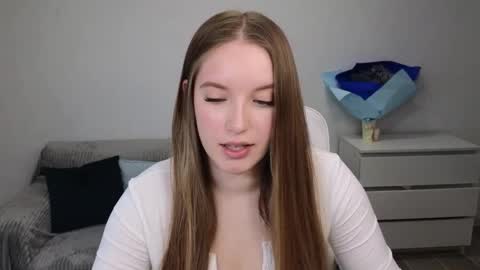 Snapshot of evajuly chatting on 12.21.24 Eva online show from 12.21.24