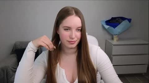 Snapshot of evajuly chatting on 02.02.25 Eva online show from 02.02.25