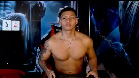 Snapshot of evan_greey chatting on 12.09.24 EVAN GREY online show from 12.09.24