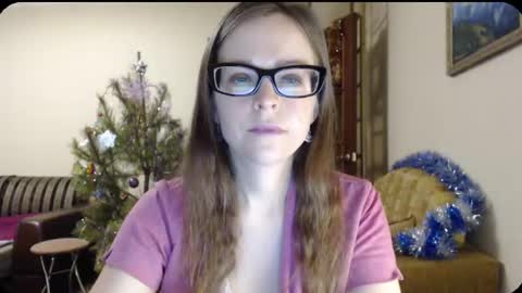 Snapshot of evangeline06 chatting on 01.13.25 YourMistress online show from 01.13.25