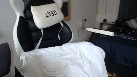 Evan online show from 02.28.25