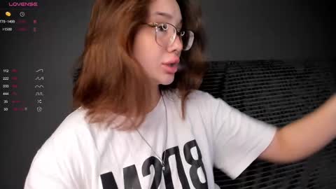 evaveenus online show from 02.24.25